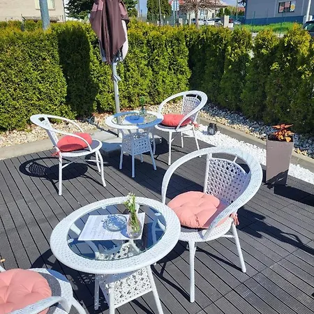 Kastiel Ottlyk Hotel *