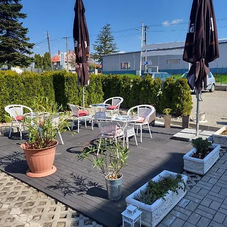 Kastiel Ottlyk Hotel Bánovce nad Bebravou