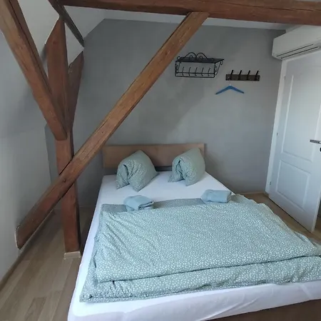 Hotel Kastiel Ottlyk Banovce nad Bebravou