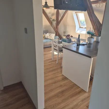 Kastiel Ottlyk Hotel *