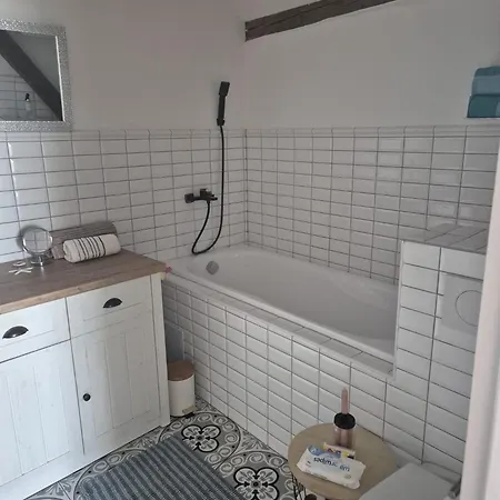 Kastiel Ottlyk * Bánovce nad Bebravou