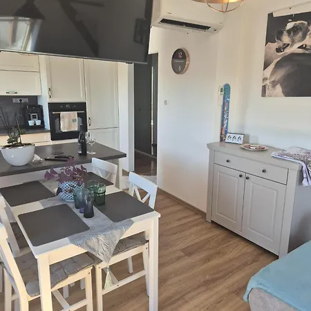 Kastiel Ottlyk Hotel