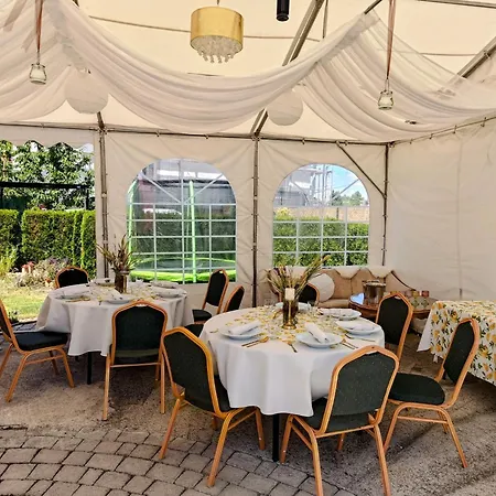 Kastiel Ottlyk * Bánovce nad Bebravou